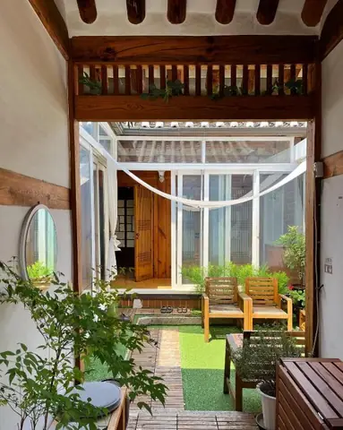 Giá Làm Nội Thất Tại Nhà Xinh: Yếu Tố Ảnh Hưởng & Dự Toán Chi Tiết