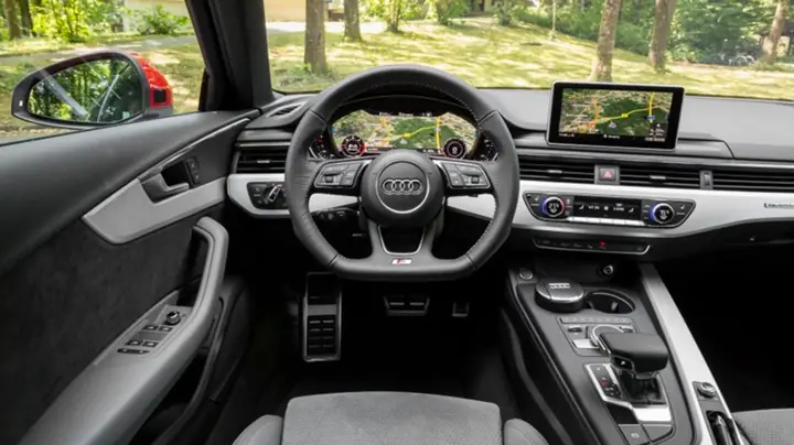 Đánh Giá Audi A4 2017về Thiết Kế Nội Thất Và Trang Bị Động Cơ