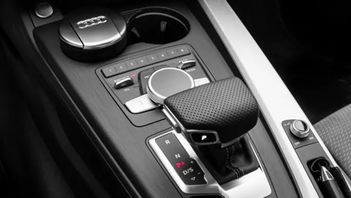 Đánh Giá Audi A4 2017về Thiết Kế Nội Thất Và Trang Bị Động Cơ
