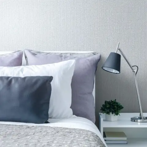 Ứng Dụng Của Giấy Dán Tường Màu Bạc Trong Thiết Kế Nội Thất