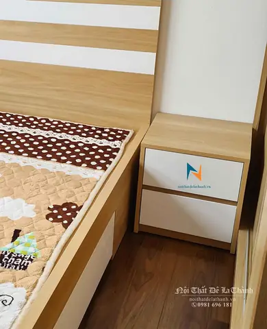 Ảnh Táp Đầu Giường Giá Rẻ: