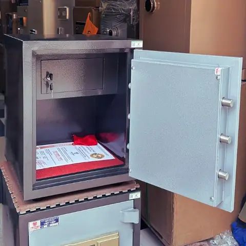 Đánh Giá So Sánh Ưu Nhược Điểm Két Sắt Khóa Cơ Đổi Mã Việt Tiệp Kw52dm Với Két Sắt Khác: Đánh Giá So Sánh Ưu Nhược Điểm Két Sắt Khóa Cơ Đổi Mã Việt Tiệp Kw52dm Với Két Sắt Khác: