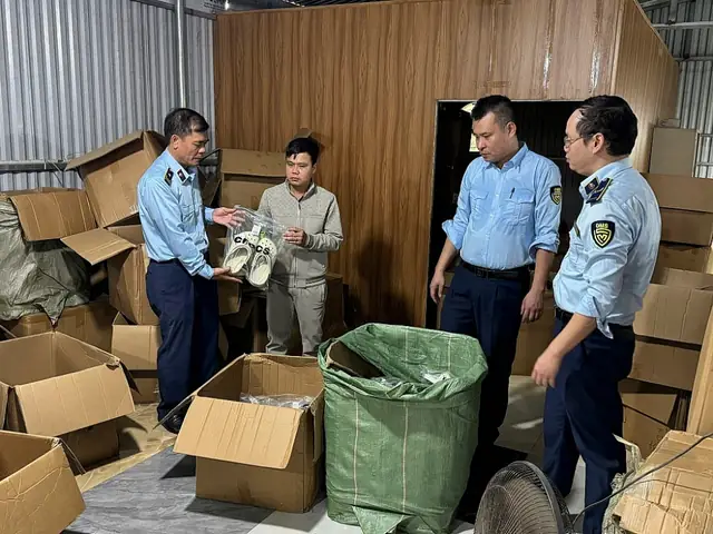 Quảng Ninh: Thu Giữ Lượng Lớn Hàng Hoá Nhập Lậu, Giả Mạo Nhãn Hiệu Hơn 2,6 Tỷ Đồng