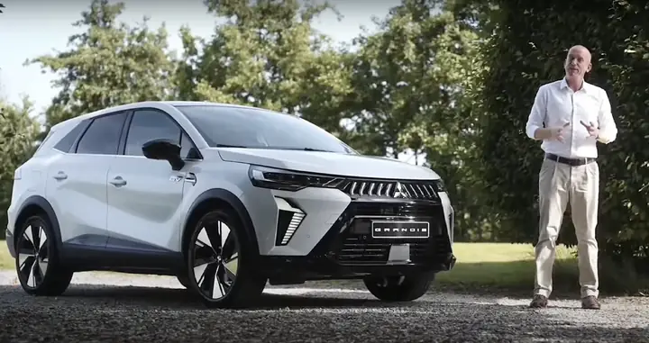 Ảnh Thực Tế Mitsubishi Grandis 2026 Mới Hồi Sinh - Ảnh 1. Ảnh Thực Tế Mitsubishi Grandis 2026 Mới Hồi Sinh - Ảnh 1.
