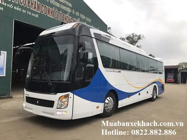 Ngoại Thất Xe Khách Universe 47 Chỗ Ngồi – Hino Huế Ngoại Thất Xe Khách Universe 47 Chỗ Ngồi – Hino Huế
