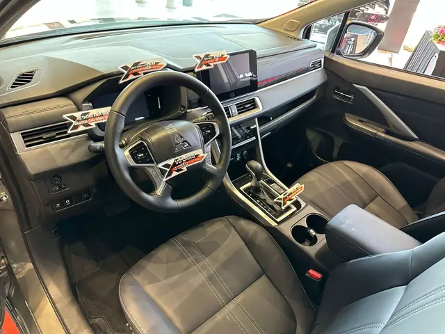 Đánh Giá Xe Mitsubishi Xpander Cross – Nội Thất Đánh Giá Xe Mitsubishi Xpander Cross – Nội Thất