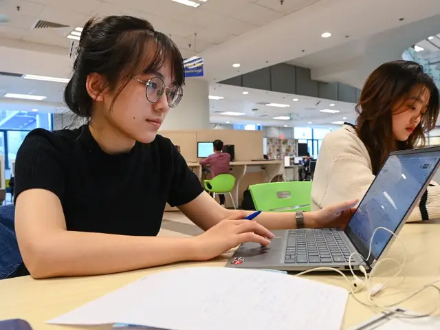 Học Tại Chức Là Gì?