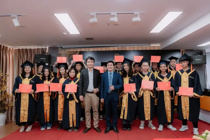 Awe – Trường Đào Tạo Thiết Kế Và Công Nghệ Tại Hà Nội
