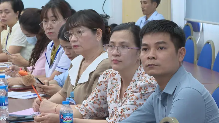 Ngày Hội Tuyên Truyền, Tư Vấn, Giải Đáp Chính Sách Bhxh, Bhyt - Ảnh 3. Ngày Hội Tuyên Truyền, Tư Vấn, Giải Đáp Chính Sách Bhxh, Bhyt - Ảnh 3.