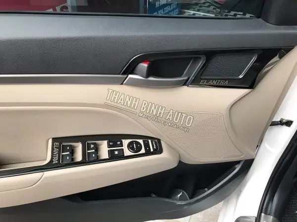 Hyundai Elantra 2017 Nội Thất