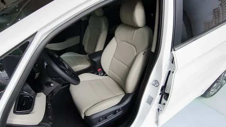 Kia Rondo 7 Chỗ Nội Thất