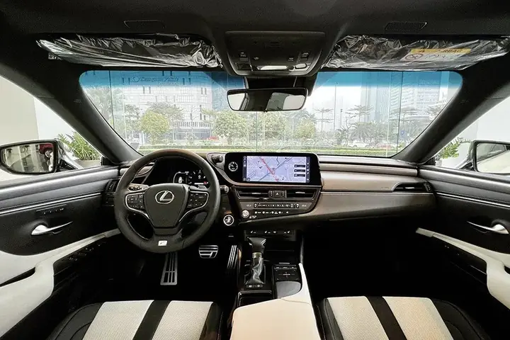 Nội Thất Của Lexus Es 250