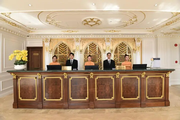 Phong Cách Kiến Trúc Tân Cổ Điển Của Khách Sạn Phú Cường.