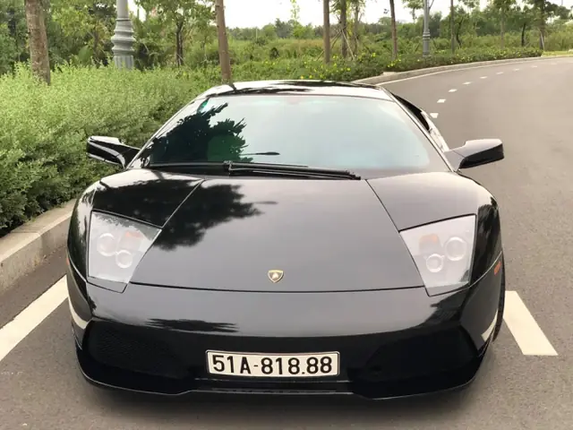Tnv - Sau Khoảng 5 Tháng Được Rao Bán, Chiếc Siêu Xe Lamborghini Murcielago Lp640 Mang Màu Sơn Xanh Verde Ithaca Độc Nhất Việt Nam Đã Tìm Thấy Người Mua Mới Ở Hải Phòng. Hiện Ngoại Thất Xe Mang Màu Đen Bóng.