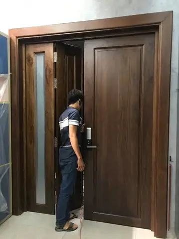 Tổng Quan Về Cửa Gỗ Óc Chó Trên Thị Trường Hiện Nay