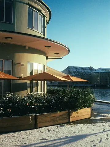 R/analogcommunity - Nhiều Chi Tiết Và Độ Tương Phản Được Chụp Vào Một Ngày Đông Lạnh Giá Ở Copenhagen - Kodak Gold 200