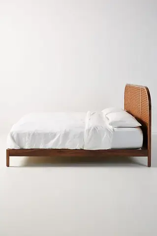 Mẫu 5: Giường Gỗ Đan Mây Tự Nhiên