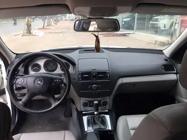 Mercedes C230 2007 Nội Thất Có Gì Đặc Biệt?