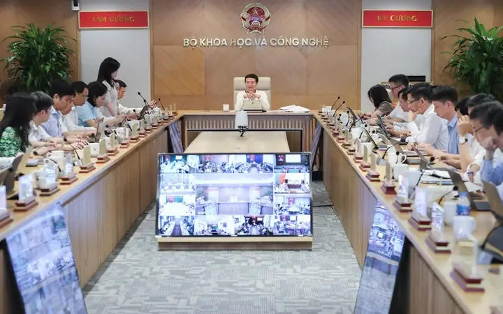 Trong Quý Ii/2025, Bộ Khoa Học Và Công Nghệ (kh&cn) Đã Quyết Liệt Triển Khai Đồng Bộ Nhiều Giải Pháp Với Tư Duy Mới - Hành Động Mới - Kết Quả Nổi Bật, Đặc Biệt Trong Việc Cụ Thể Hóa Các Nhiệm Vụ Của Nghị Quyết 57-nq/tw, Chú Trọng Công Tác Xây Dựng Thể Chế, Văn Bản Quy Phạm Pháp Luật, Hoàn Thiện Hành Lang Pháp Lý Cho Hoạt Động Kh&cn Của Đất Nước.