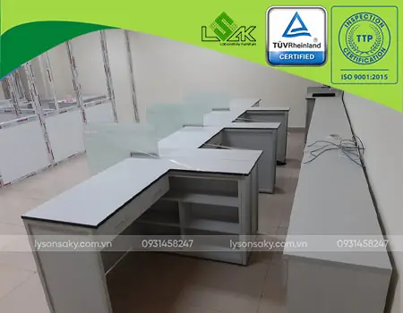 Hình Ảnh Thực Tế Bàn Lấy Mẫu Xét Nghiệm Bệnh Viện Hình Ảnh Thực Tế Bàn Lấy Mẫu Xét Nghiệm Bệnh Viện