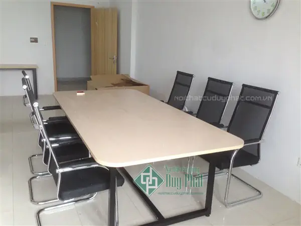 Mua Nội Thất Văn Phòng Cho Công Ty: Hướng Dẫn Toàn Diện