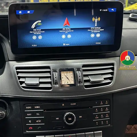 Lý Do Nên Lắp Màn Hình Android Xe Mercedes E400