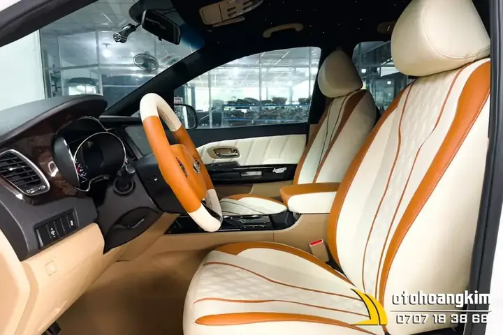 2. Mẹo Phối Màu Phong Thủy Bọc Ghế Da Ô Tô Với Xe Màu Trắng