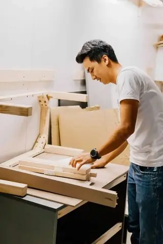 Việc Tạo Ra Những Chiếc Bàn, Chiếc Ghế Thật Sự Hoàn Hảo Và Mong Muốn Của Tôi