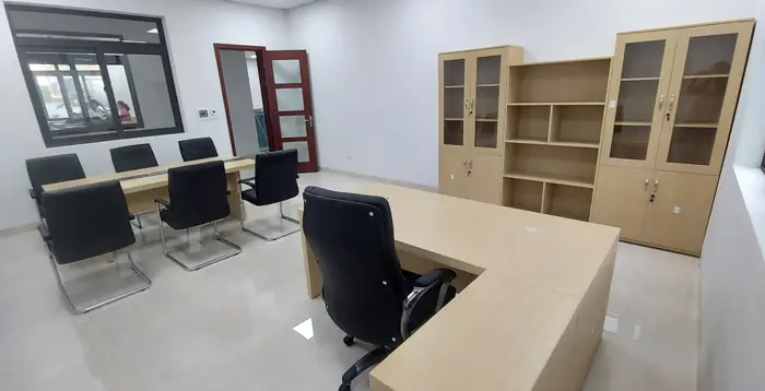 Thiết Kế Kết Hợp Bàn Họp Nhỏ Trong Phòng Làm Việc