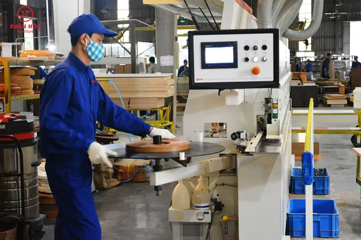 Hệ Thống Dây Chuyền Máy Móc Sản Xuất