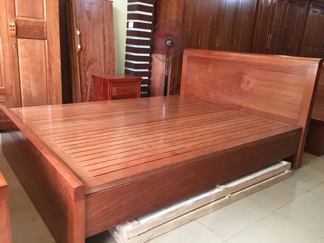 Giường Gỗ Xoan Đào Đẹp Và Trang Nhã