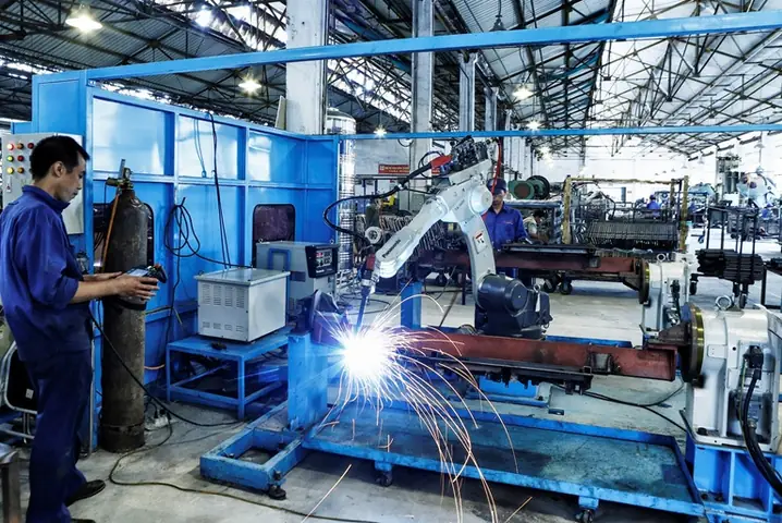 Hệ Thống Dây Chuyền Máy Móc Sản Xuất