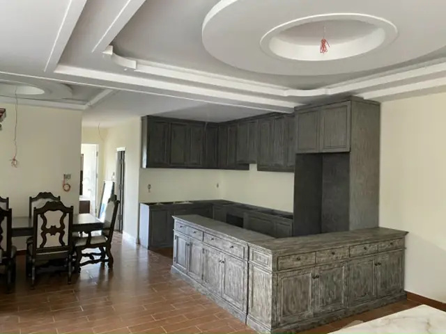 Nhân Viên Trang Trí Nội Thất