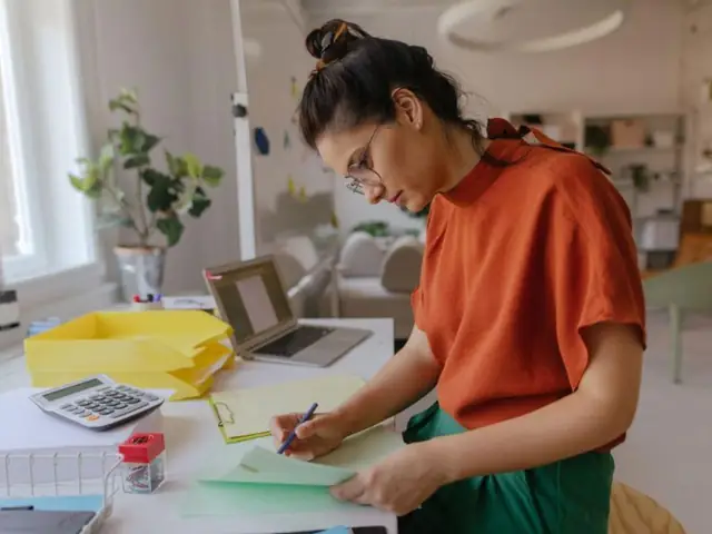 Năm Cuối: Định Hình Dấu Ấn Cá Nhân Và Chuẩn Bị Bước Ra Nghề Năm Cuối: Định Hình Dấu Ấn Cá Nhân Và Chuẩn Bị Bước Ra Nghề
