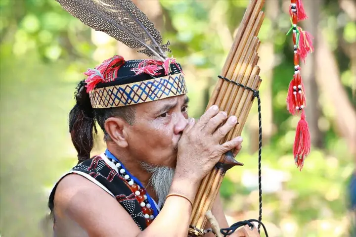 Già Làng C'lâu Nhím: "người Có Uy Tín Trước Hết Phải Uy Tín Với Chính Mình"