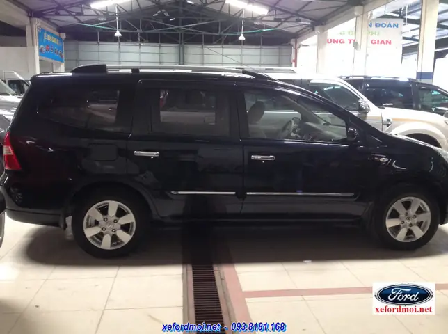 Bã¡n Xe Nissan Livina 7 Chá» 2011