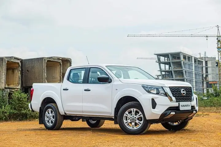 Giá Bán Xe Nissan Navara El 2wd 2025