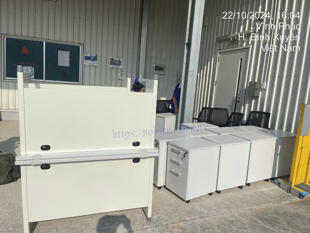 1.cung Cấp Bàn Làm Việc Bs12 Và Hộc Tài Liệu Hg04