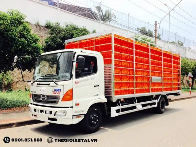 Ngoại Thất Xe Tải Hino 4.8 Tấn Thùng Chở Gia Cầm - Fc9jlsw