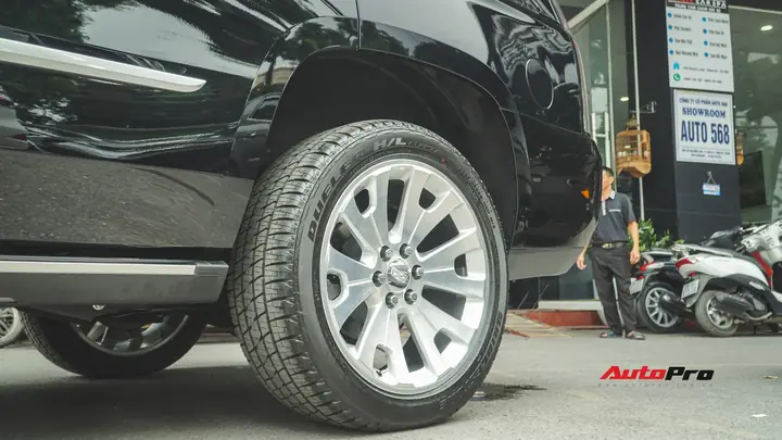 Cận Cảnh Chiếc Suv Hạng Sang Cadillac Escalade 2018 Đầu Tiên Tại Việt Nam - Ảnh 4.