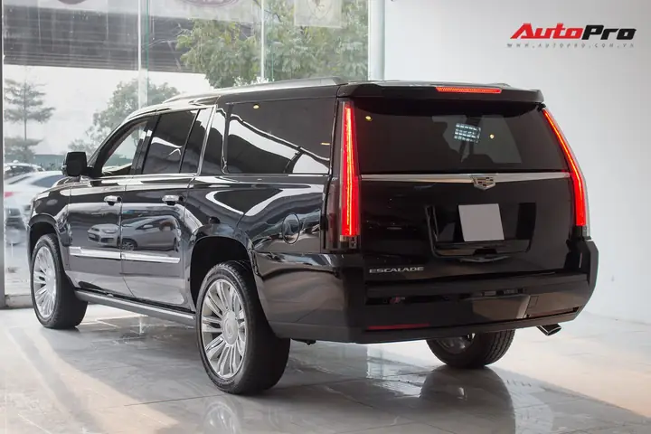 Cadillac Escalade Esv Platinum Đi 8.000km Bán Lại Được Bao Nhiêu? - Ảnh 2. Cadillac Escalade Esv Platinum Đi 8.000km Bán Lại Được Bao Nhiêu? - Ảnh 2.