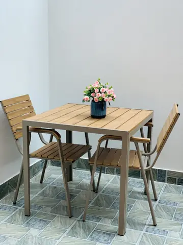 Xu Hướng Sử Dụng Bàn Ghế Cafe Ngoài Trời Tại Hà Nội