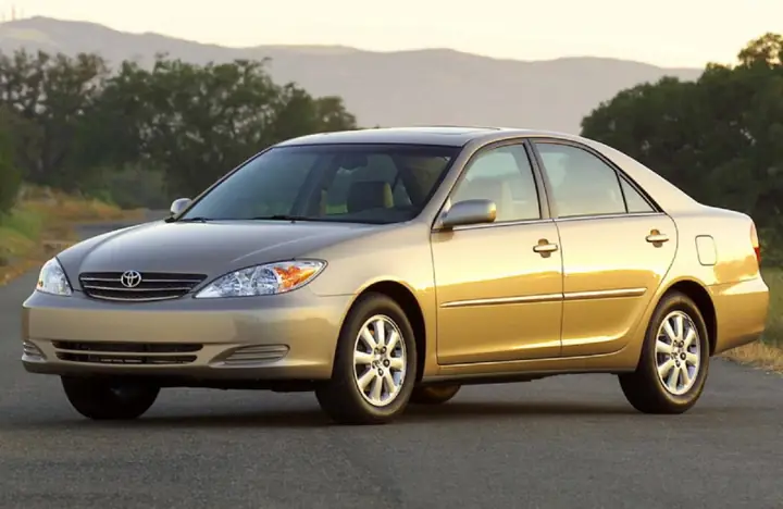 Thế Hệ Toyota Camry Thứ 2 Tại Việt Nam - 2002