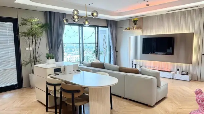 Thiết Kế Nội Thất Căn Hộ 76m2 Goldsilk Vạn Phúc: Phân Tích & Giải Pháp