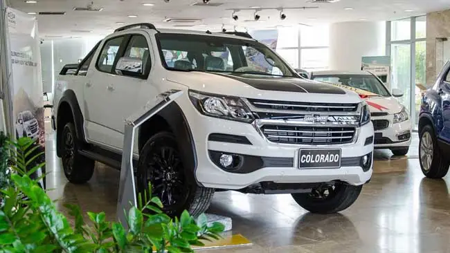 Danh Mục Đồ Chơi Nội Thất Theo Xe Chevrolet Colorado 2018 Cần Có