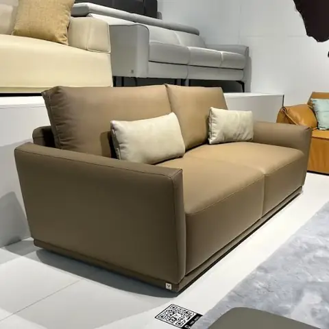 2. Thiết Kế Tựa Lưng Và Chỗ Ngồi Hỗ Trợ Sức Khỏe