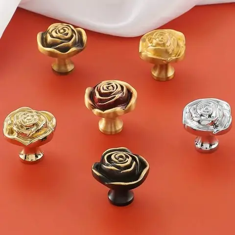 Ưu Điểm Của Núm Tay Nắm Cửa Gỗ Bằng Đồng