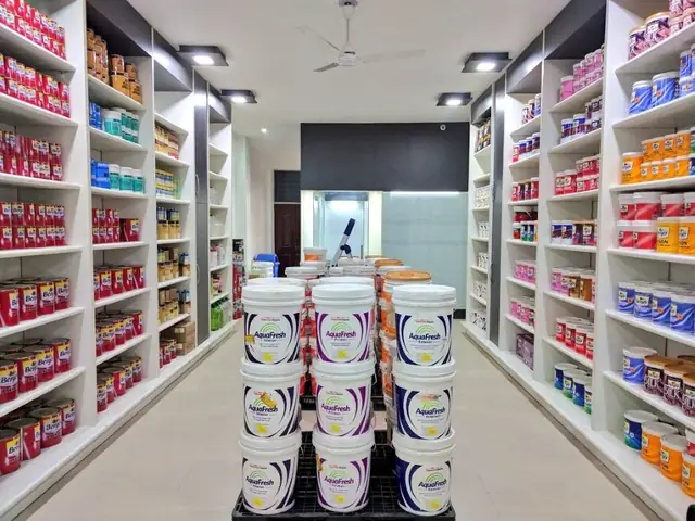 Mẫu Cửa Hàng Sơn Diện Tích Nhỏ
