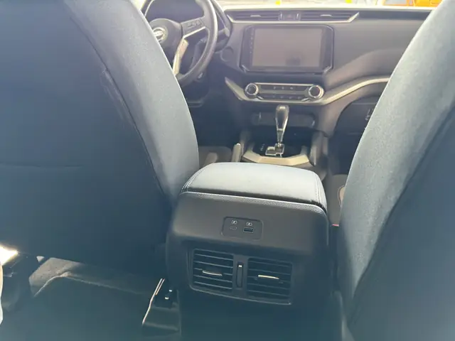 Giới Thiệu Nissan Navara El 2025