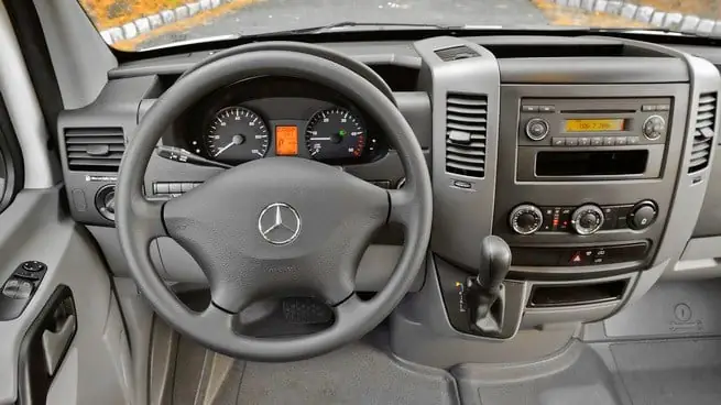 Nội Thất Xe Mercedes Sprinter 16 Chỗ
